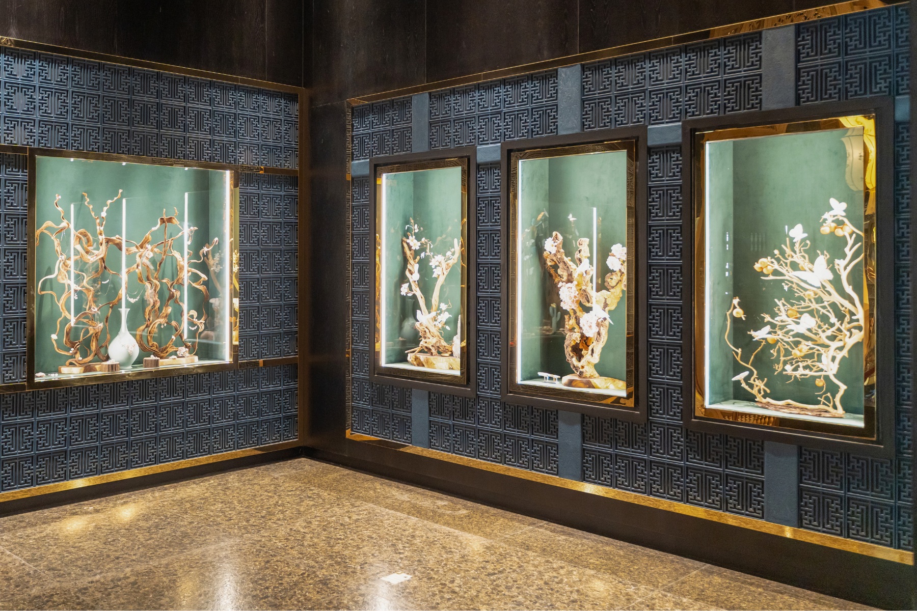 Chất lượng hoàn thiện được thể hiện qua độ gọn ghẽ của chi tiết, sự chính xác trong lắp dựng và khả năng để vật liệu lùi lại, nhường chỗ cho nghệ thuật tỏa sáng.