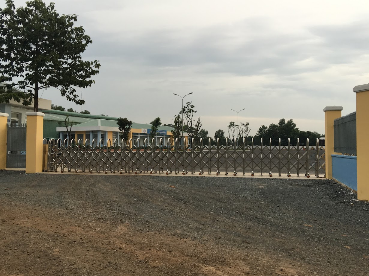 cửa cổng xếp