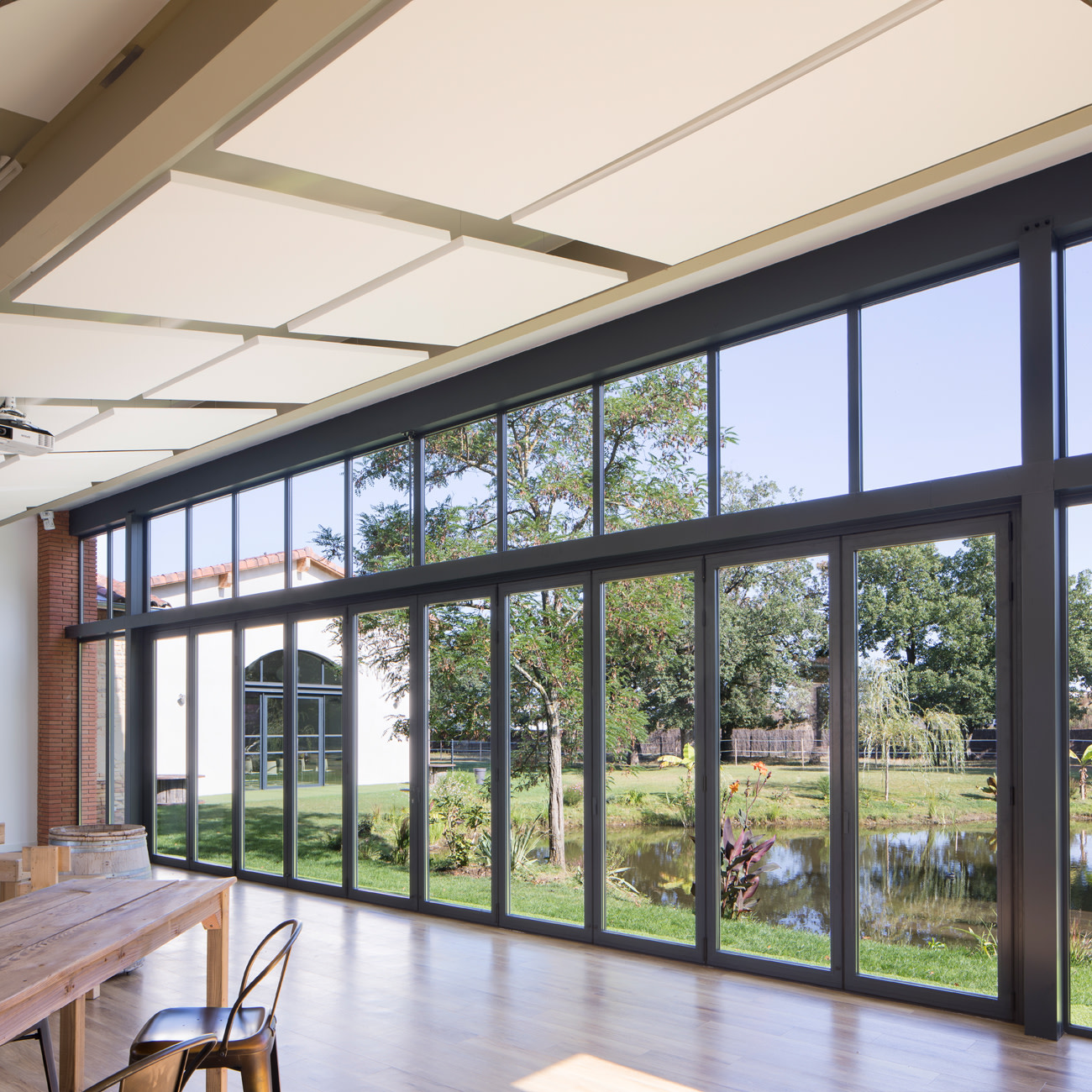 Báo giá thi công cửa nhôm Technal