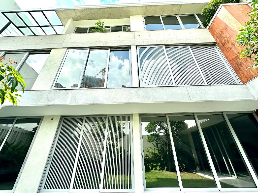 nhà thầu thi công cửa nhôm cao cấp TPHCM