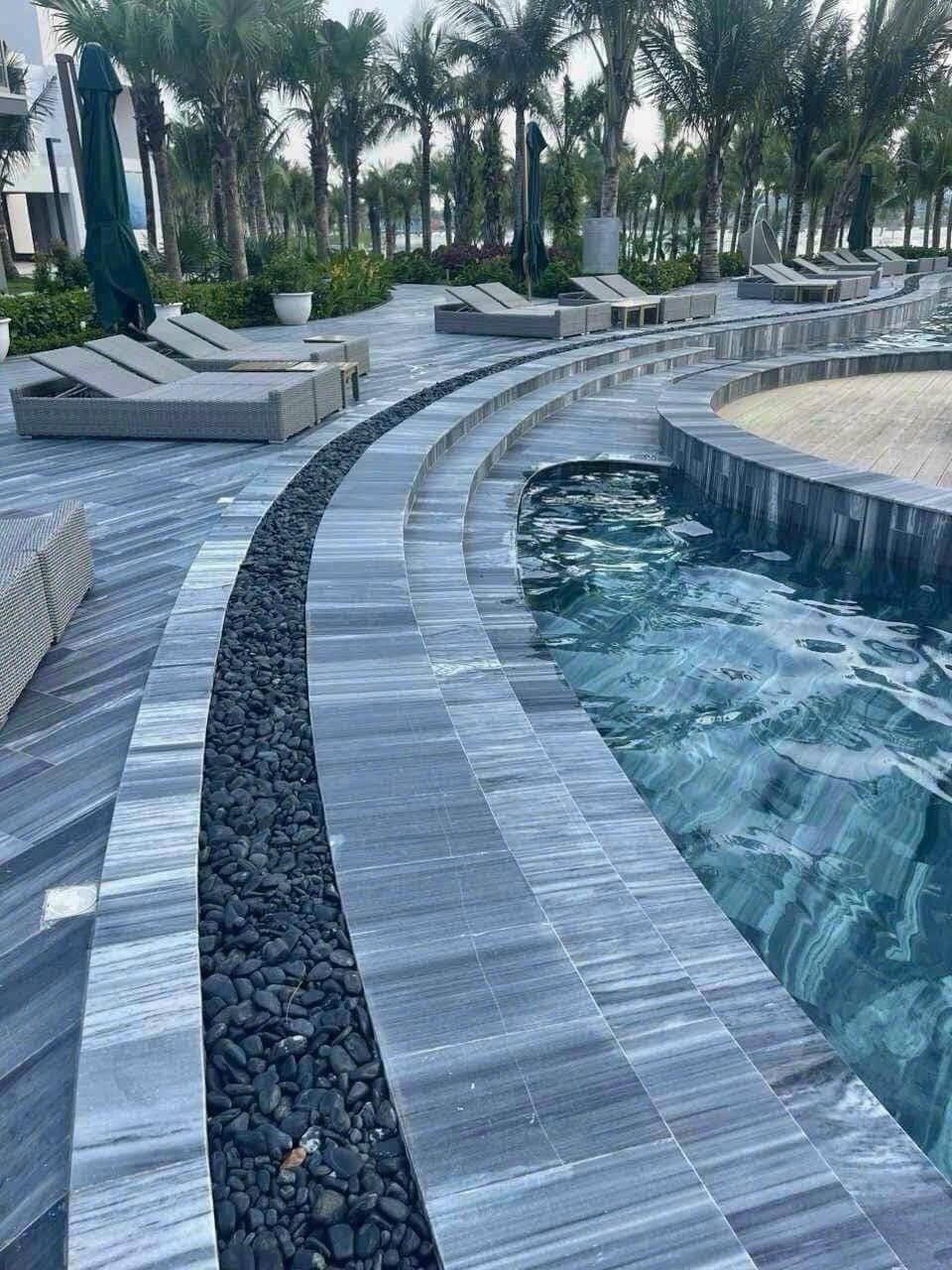 đá sọc dưa ốp hồ bơi
