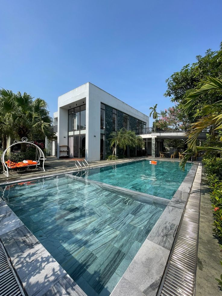 đá sọc dưa ốp hồ bơi