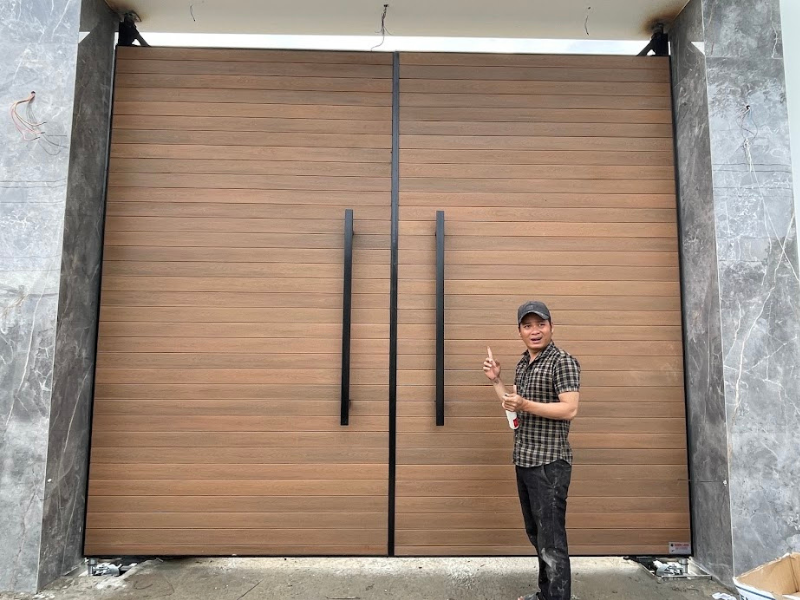 cửa lõi thép ốp gỗ có tốt không