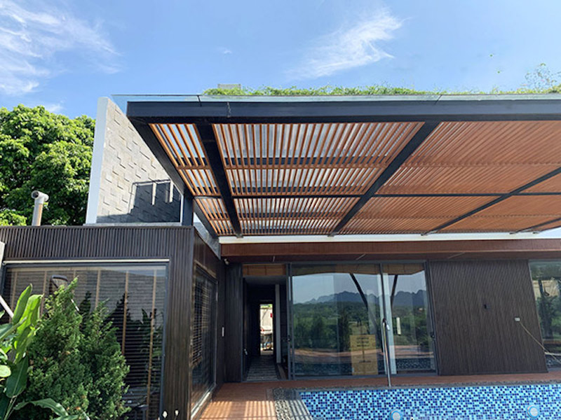 Trang Trí Mái Hiên Gỗ Nhựa Ngoài Trời