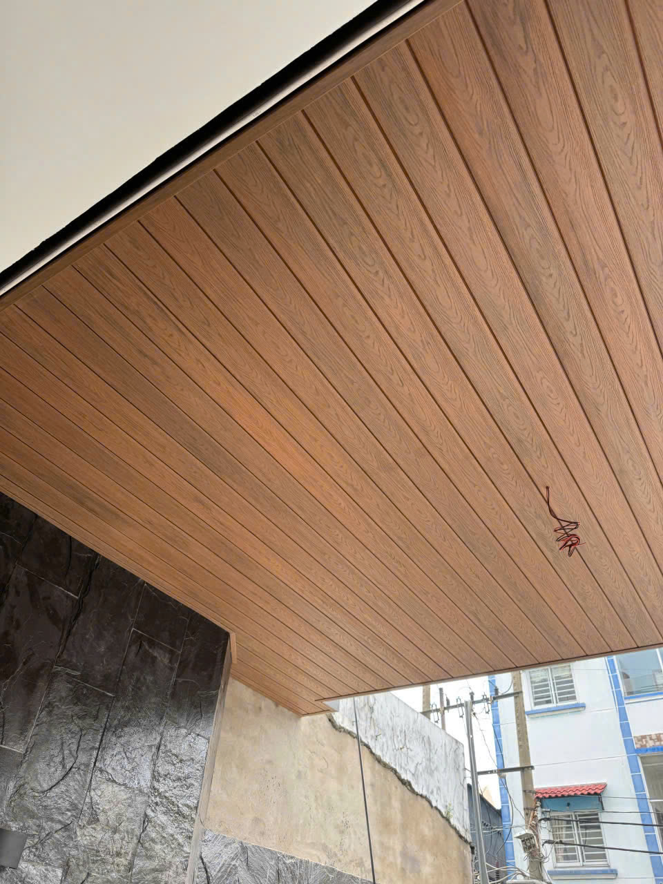 Mái lam che nắng bằng gỗ tự nhiên