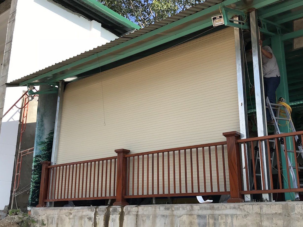 cửa cuốn 2 lớp