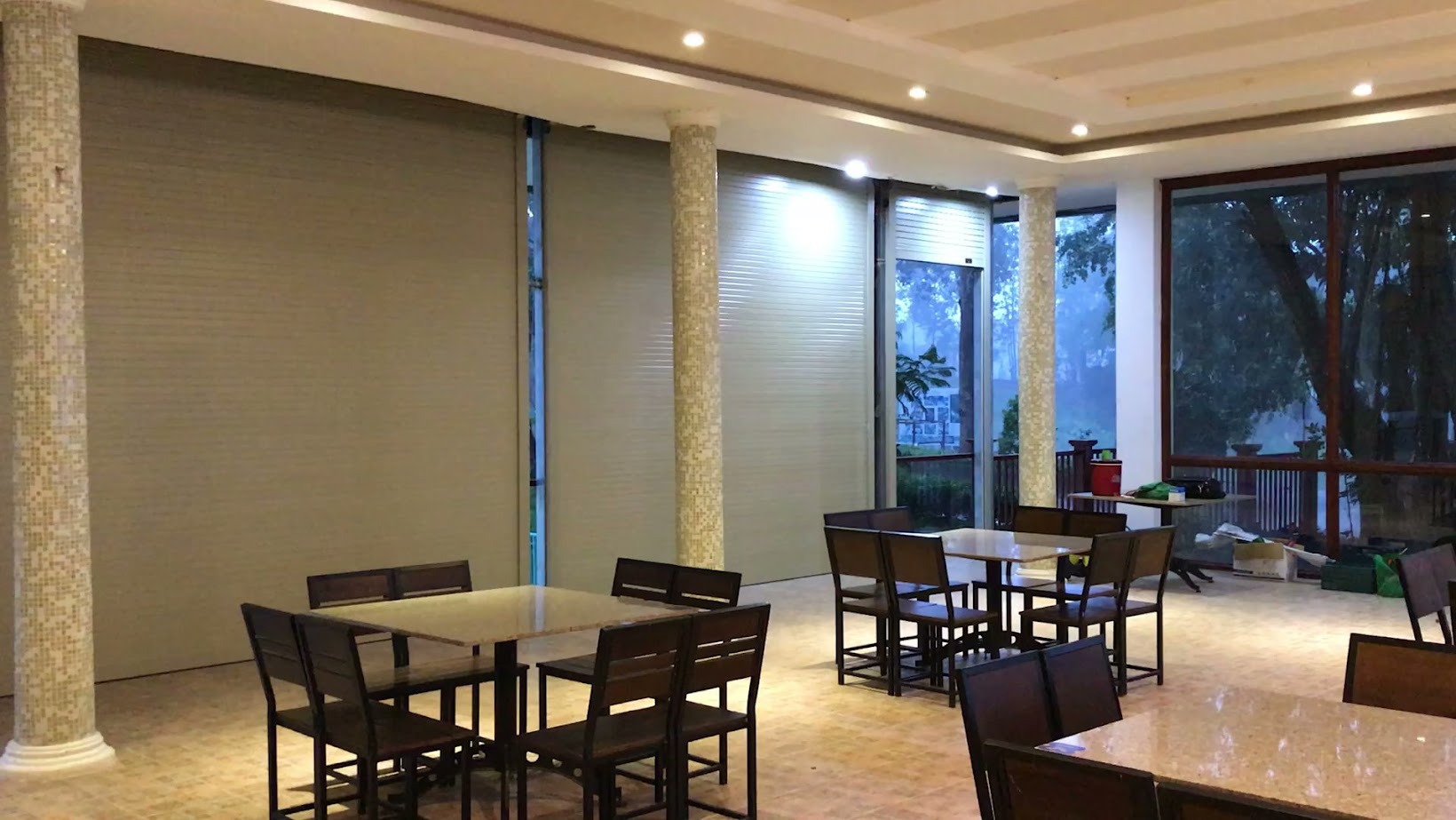 Cửa cuốn cao cấp