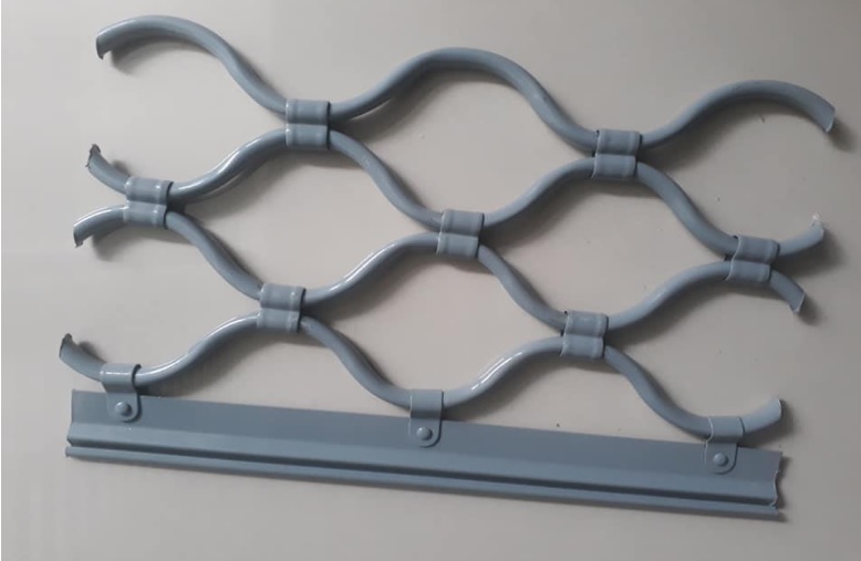 cửa cuốn mắt cáo