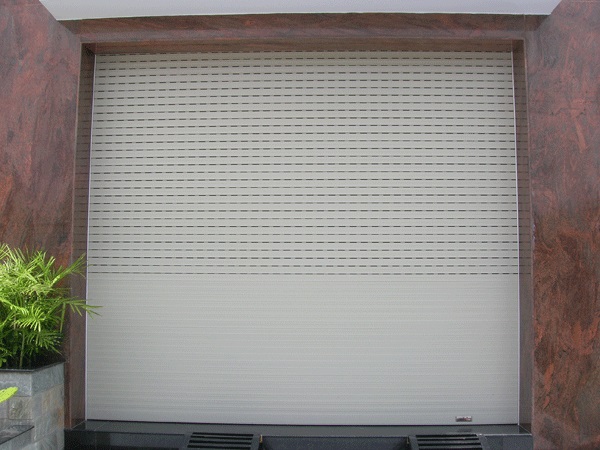 báo giá cửa cuốn nhôm