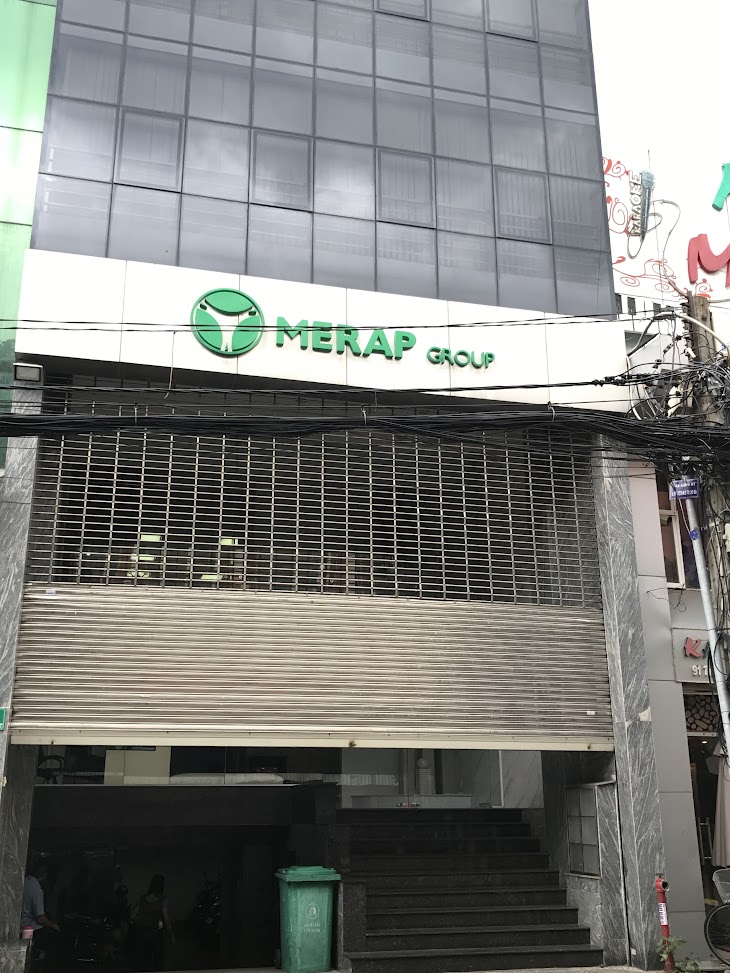 cửa cuốn tòa nhà văn phòng