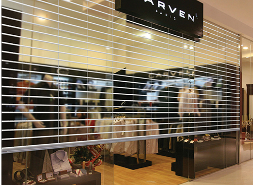 cửa cuốn trong suốt