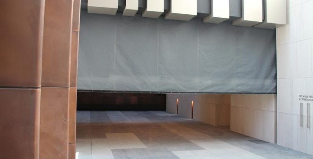 màn cuốn chống cháy