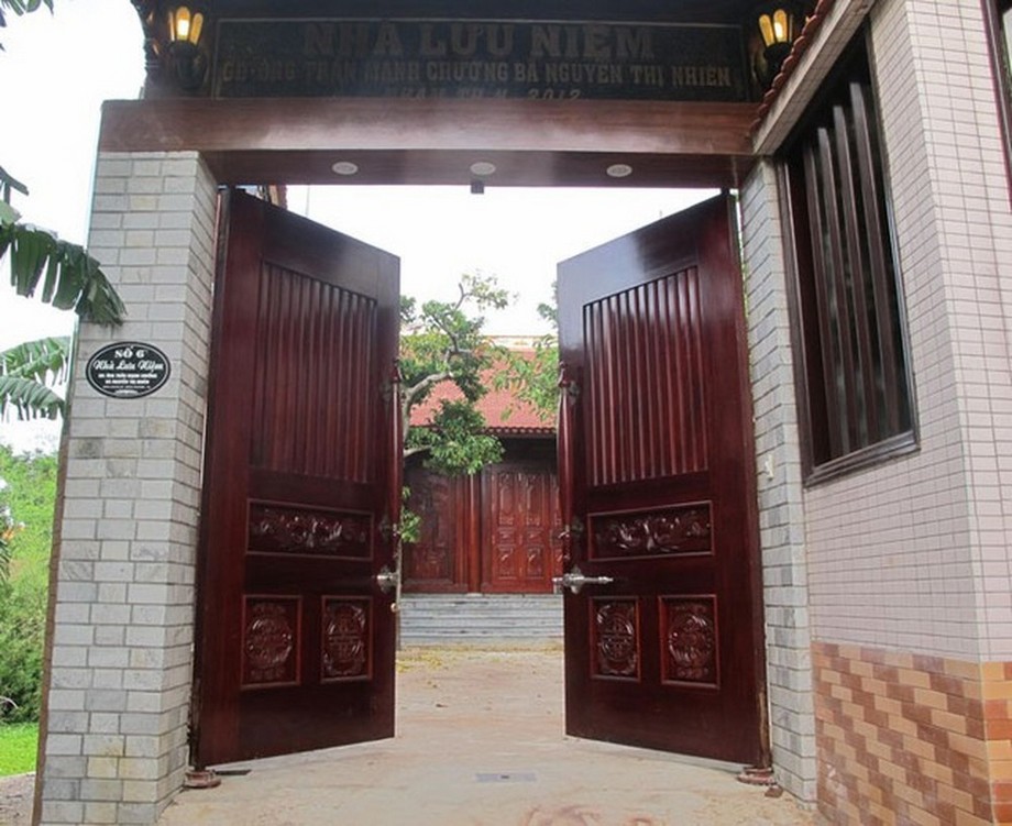 Cửa Cổng Gỗ