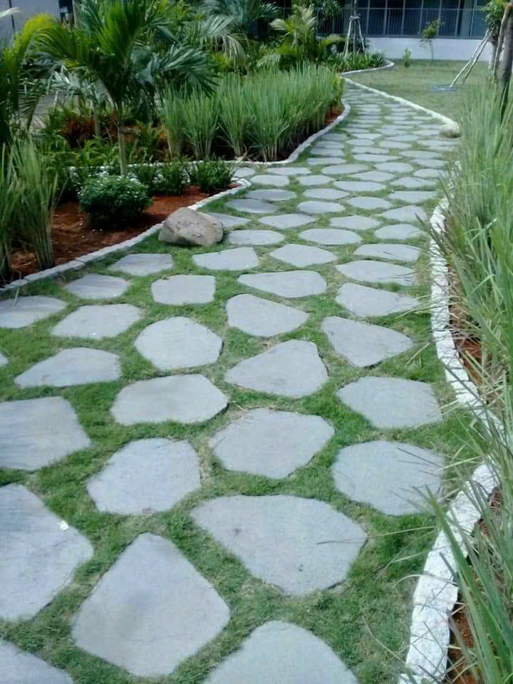 Đá bước dạo sân vườn