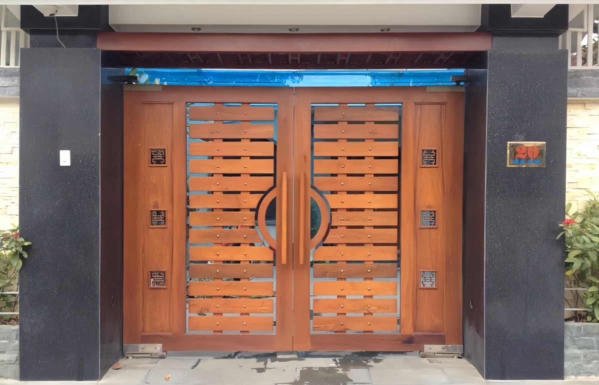 Mẫu cổng gỗ 2 cánh đẹp