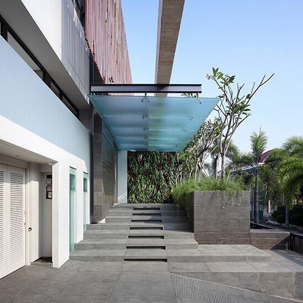 mái canopy kính cường lực