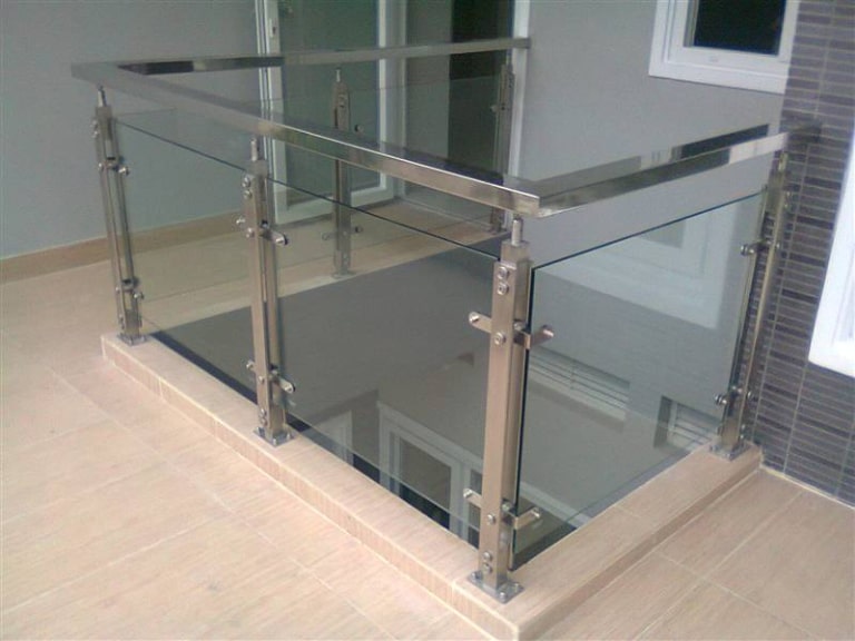 Trụ lan can inox 304