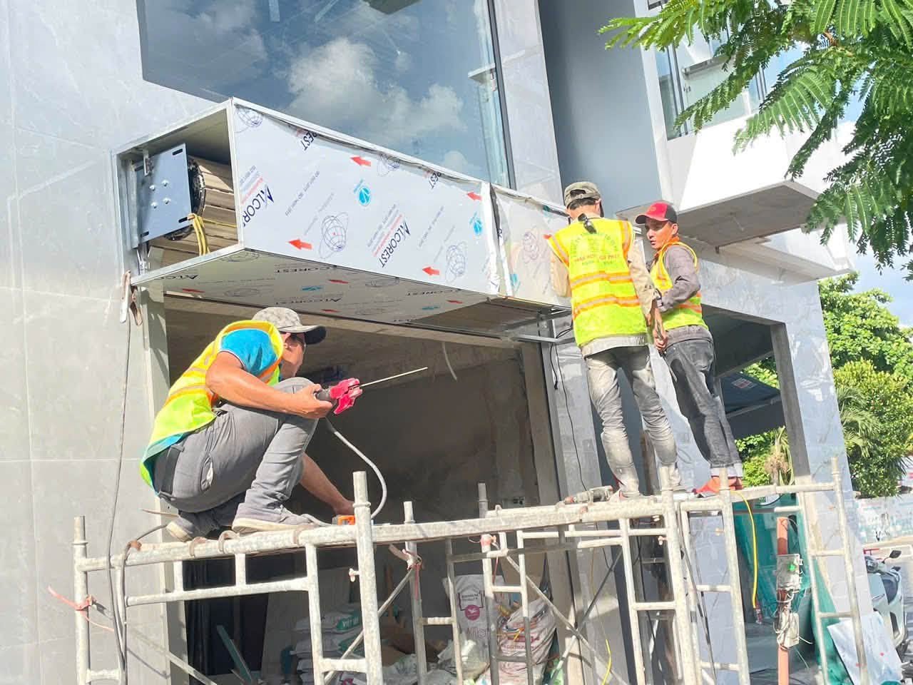 Cửa cuốn giá rẻ